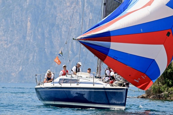 Circolo Vela Torbole | Cruises with skipper on lake garda