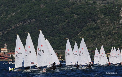 Torna la vela internazionale sul Garda Trentino: da venerdì a Torbole la Spring Cup Ilca